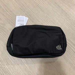 lululemon belt bag